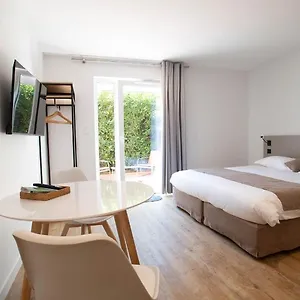 Logis Les Cepages / Restaurant Le Raisin Appartement
